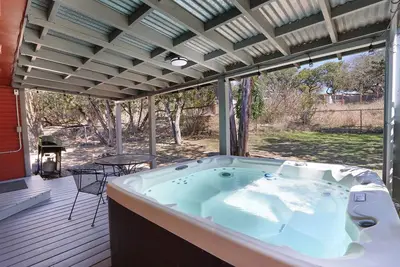Image de Simply Sangria I 3\/2 with hot tub and media room near Canyon Lake!