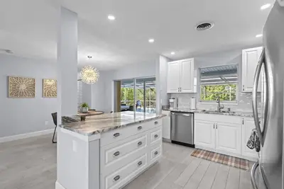 Image de Jensen Beach Home w/ Heated Pool Near Downtown & Beaches