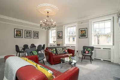 Image de Pass the Keys | Spacious 3 bed apartment in prime central location