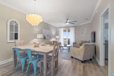 Image de \"The Hampshire\" #406 3 Bedroom Sleeps 6 Gulf View