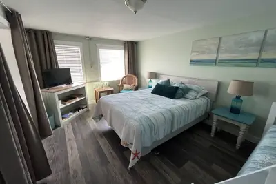 Image de Condo #4, The Albacore @ Joe Creek Condos