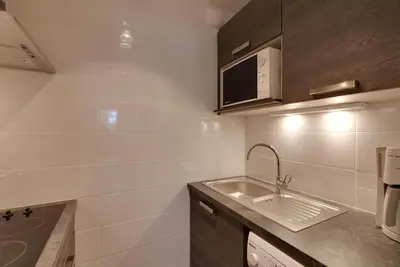 Image de 2ème étage, balcon, parking, télévision, casier à ski, 31m², Serre Chevalier