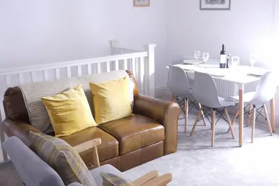 Image de Cosy 2 Bed Flat Overlooking Grassington Square