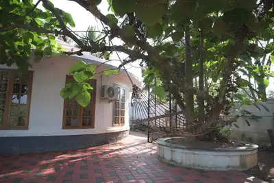 Image de Charming roundhouse villa with garden view