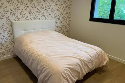 Image de Grande maison neuve avec piscine