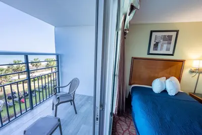 Image de Low Floor, Direct Oceanfront, Heated Pool, Boardwalk!