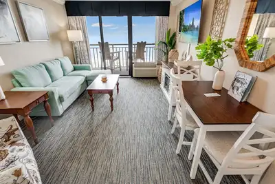 Image de Amazing View of the Ocean Beautifully Decorated1BR