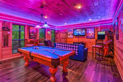 Image de Serene Spring Sanctuary: Pool Tbl, Hot Tub, Arcade