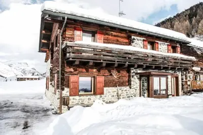 Appartement \"Legnameir Bait da Rez\", avec balcons et Wi-Fi