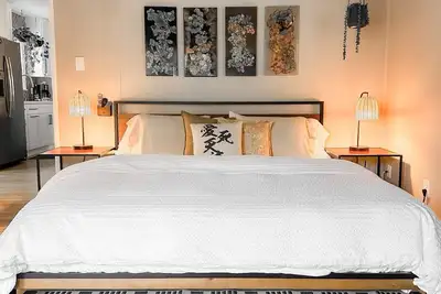 Image de The Hb House: 2bd 2bth 2blks from the beach.