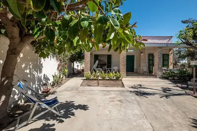 Image de Villa \"Edy\" près de la plage avec terrasse et jardin
