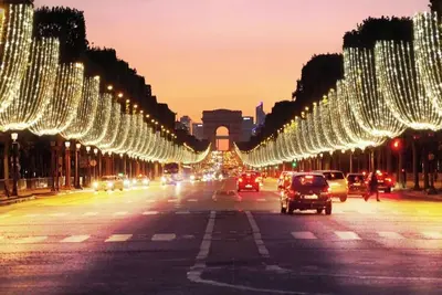 Image de 120m2 Elegant Parisian Oasis: 2 Bedroom Apartment In Champs-ELYSÉES