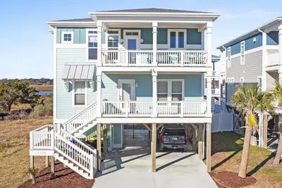 Image de 0ne Shore Thing / 5704 W Dolphin Drive- Coastal Vacation Resorts