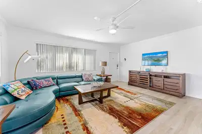 Image de This apartment is a 2 bedroom(s), 2 bathrooms, located in Lauderdale-by-the-Sea, Fl.