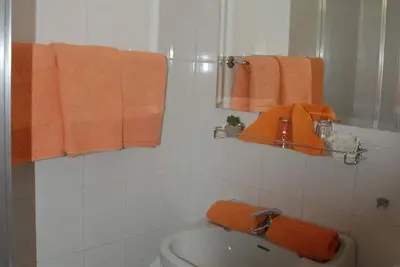 Image de Triple room, balcony, lake view Ost - Pension Agnes