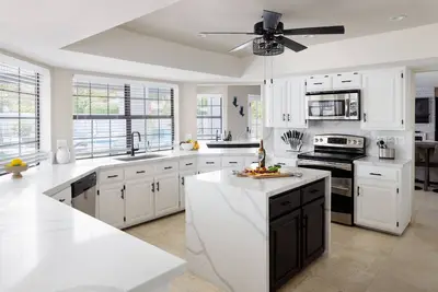 Image de Paradise Palace-Heated Pool/Spa-Guest House & More