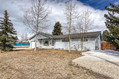 Image de Cozy Bear Cottage- Nice large home in town. Close to Ski Cooper!