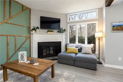 Image de The Modern Mountain Condo