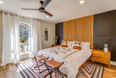 Image de Scenic Views, Trails, and Modern Comforts