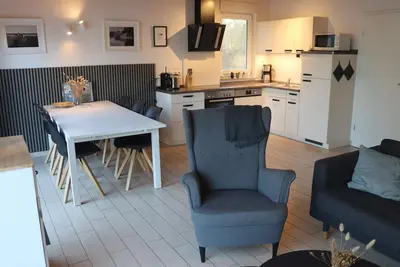 Image de Time out by the lake - Bright vacation home with terrace - 2 min. from the lake