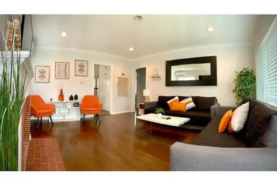Image de Bright 2 Bedroom Cozy House! Pasadena\/Alhambra Prime Location! Dogs Ok!