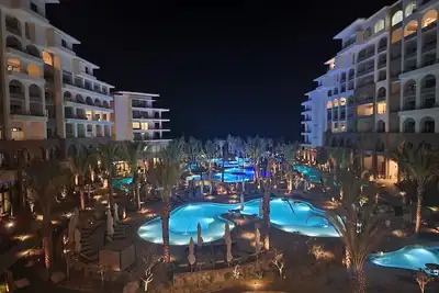 Image de Spend the holidays in Paradise - 2 Bd luxury unit in upscale oceanfront resort