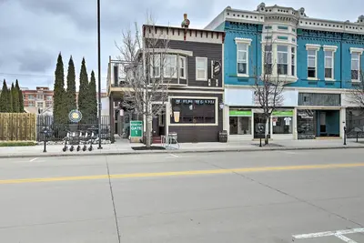 Image de Dtwn Sheboygan Apt Above Local Bar!