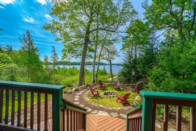 Image de Elegance & Peacefulness on Spider Lake-Fish\/Kayak\/Bike!