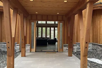 Image de Timber Frame home on Clark Fork River