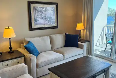 Image de Lakefront Luxury Condo Close to Disney, Universal, Shopping & Restaurants