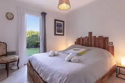 Image de Belle maison de vacances privée avec climatisation, piscine privée, Wifi, Tv, terrasse et parking