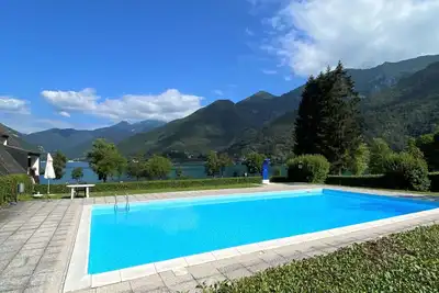 Image de Agréable appartement pour 5 personnes avec Wifi, piscine, Tv, balcon, animaux admis et parking