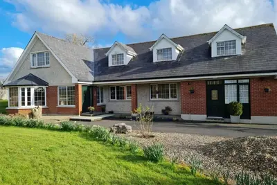 Charming 1-Bed Apartment in Barefield