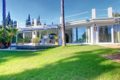 Image de Villa exclusive de haut standing pour des vacances de luxe avec piscine chauffée