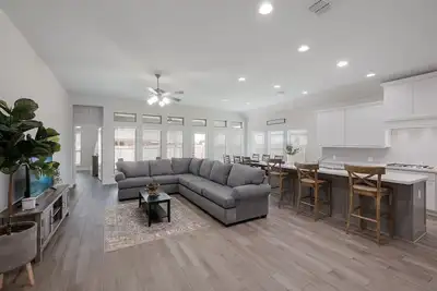 Image de Luxury and Comfort. House with big covered patio.