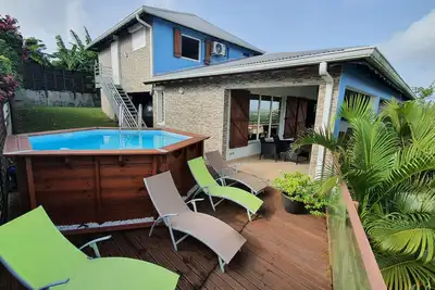 Image de Haut de villa de 200m² dans un décor de carte postale