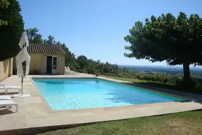 Image de Maison de vacances ensoleillée en Provence