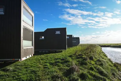 Image de Sustainable overnight experience in the Green Tiny House Nature on the North Sea