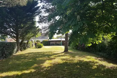 Image de Maison de vacances avec grand jardin, idéal famille (Wifi)