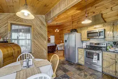 Image de Cabin w/ Hot Tub. Casino 18 miles, Free Pass to swimming beach. Fishing 4 miles