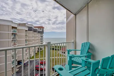 Image de Charming Condo With Endless Views of the Atlantic!