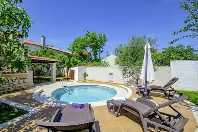 Image de Villa Rosana in Muntić - Haus für 4-5 Personen