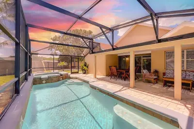 Image de Mcm Blend 3/2 Pool Home in Central Fl with King Bed