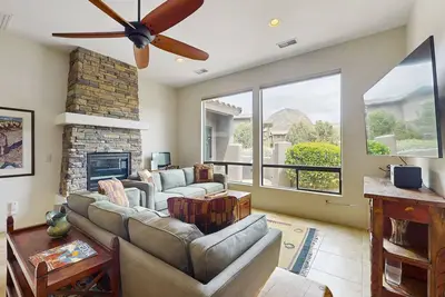 Image de Peaceful Sedona Retreat | Dog-Friendly | Fire pit, Patio, Trails Nearby