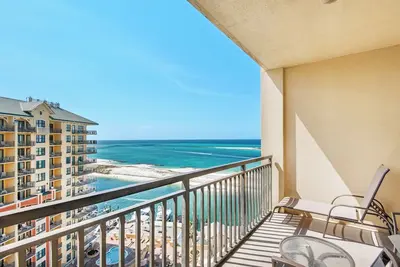 Image de Snowbird Winter Escape Deal! Harborwalk ~Gulf View~3br Emerald Grande W1221