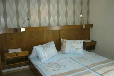 Image de Double room street side - Pension Sonnenschein