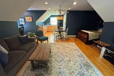 Image de Private studio apartment in the heart of Ivy, Virginia