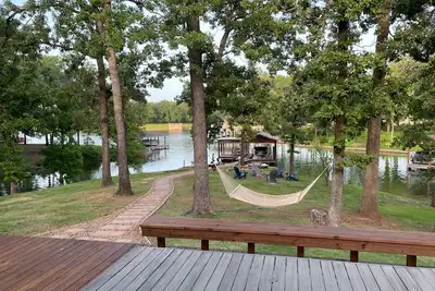 Image de Lake House Gem: Cozy Waterfront Escape