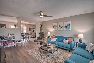 Private Pool + Playground: Phoenix Family Home!