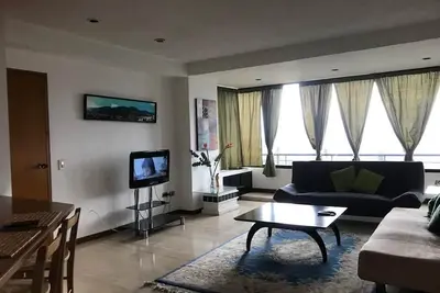 Image de Beautiful apartment with spectacular view over the city